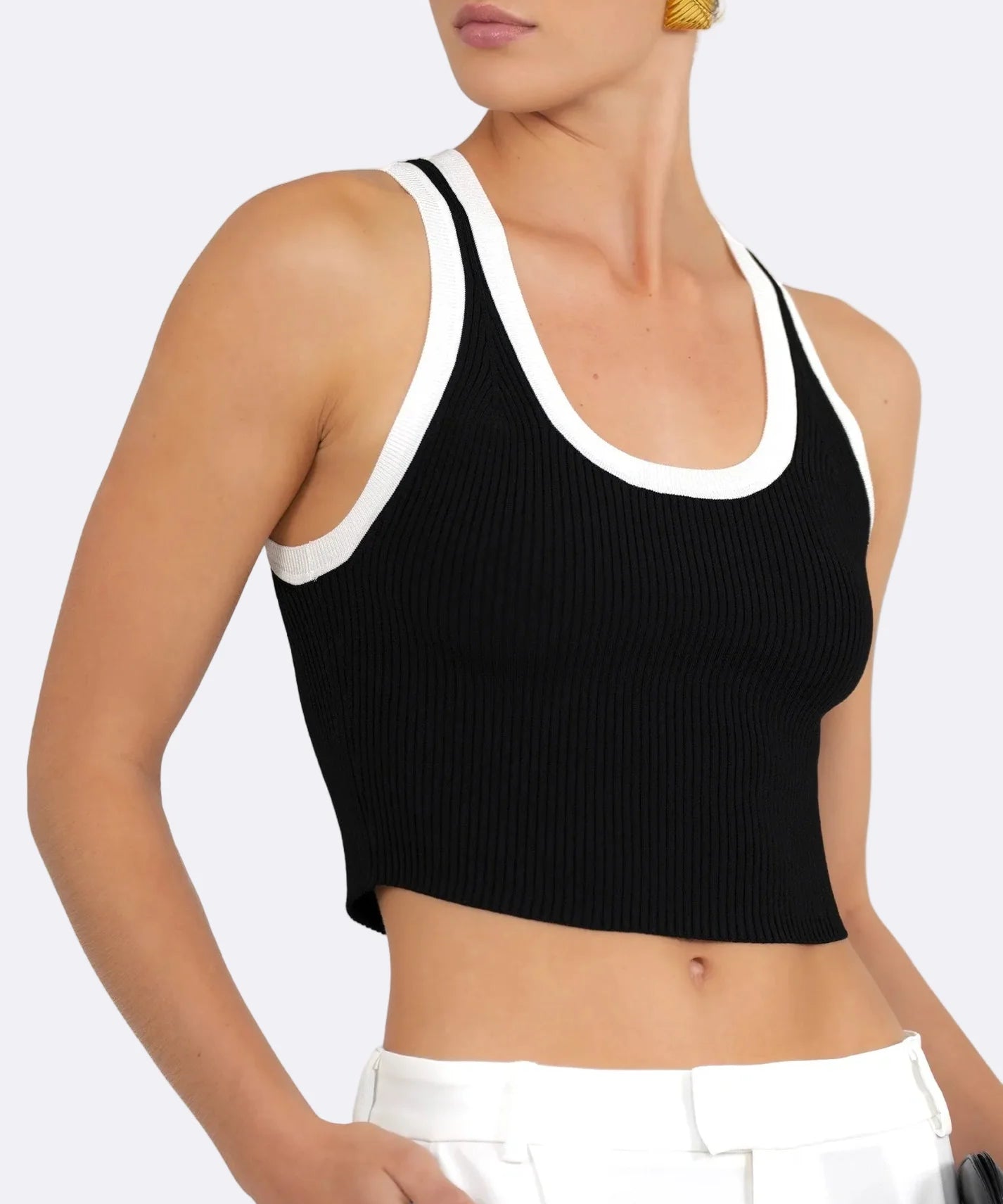 Eve Crop Black & White