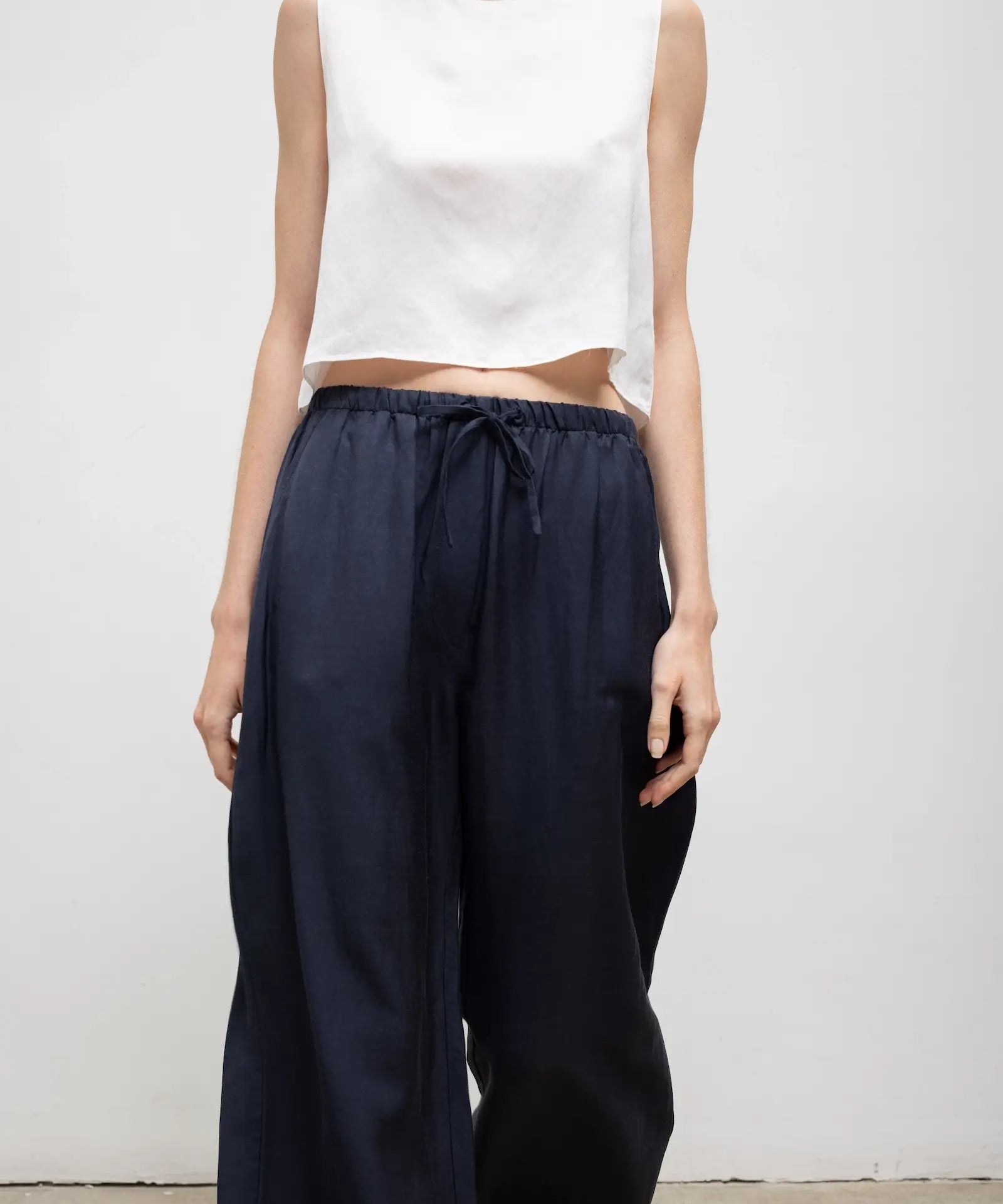 Daniel Crop Sleeveless Crew